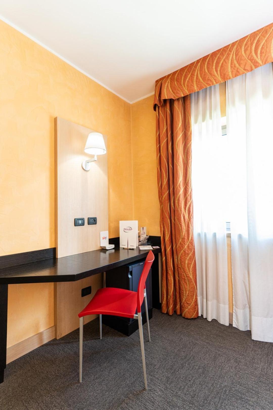 Hotel Majorana Ренде Экстерьер фото